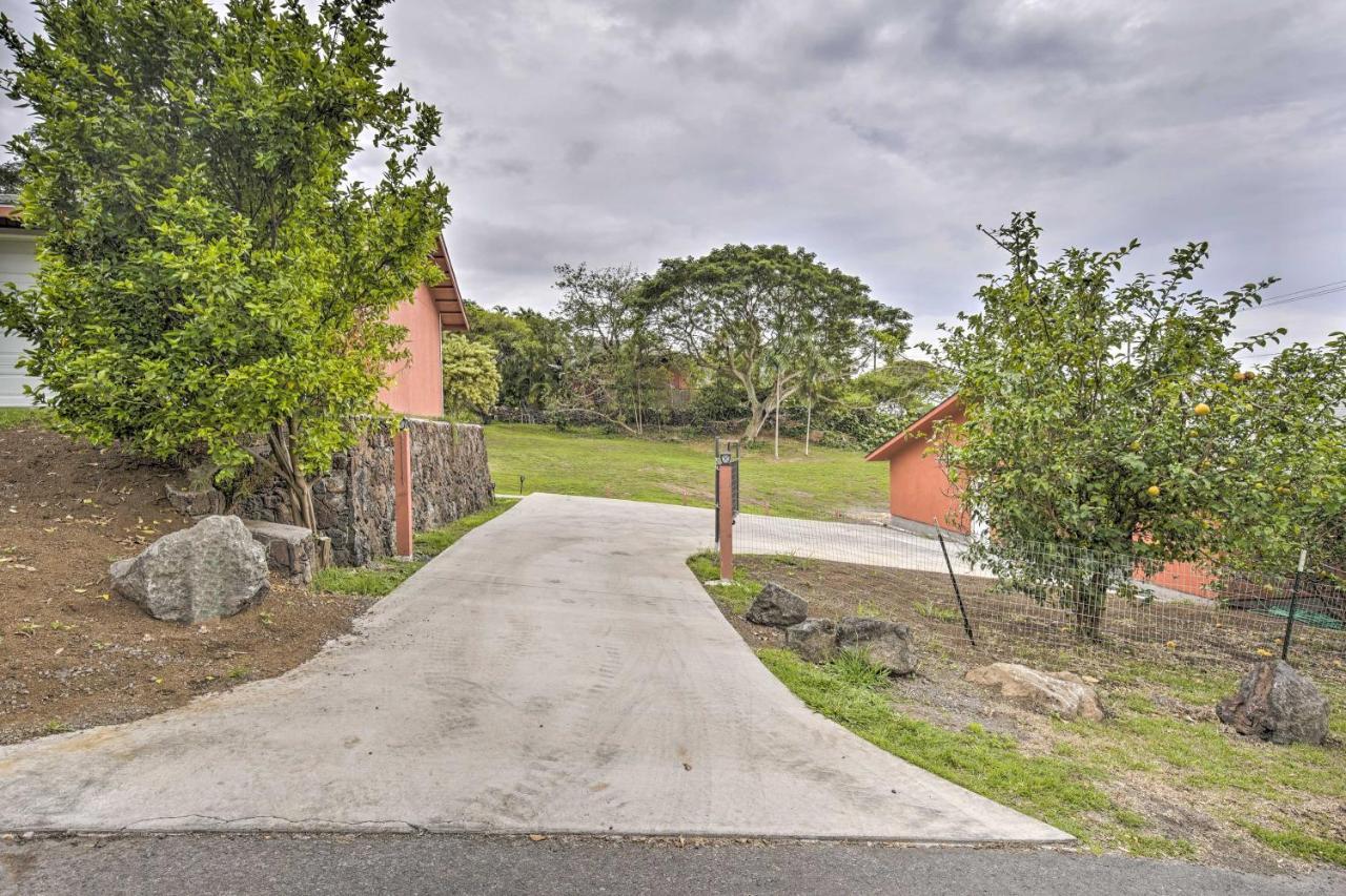 Airy Kailua-Kona Apt Less Than 3 Mi To Beach Access! Exterior photo